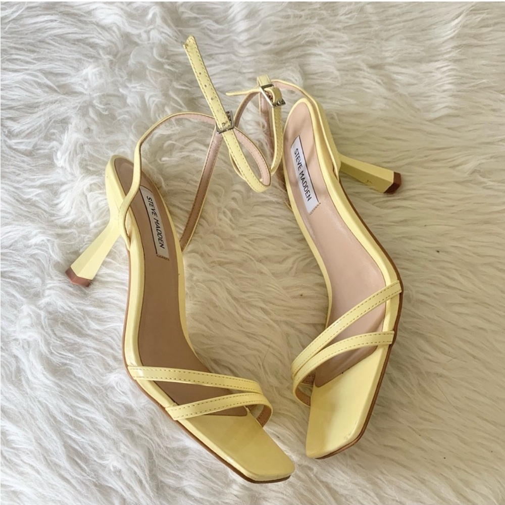 Steve Madden “Key” Pastel Yellow Square Toe Strappy Heel Sandals
